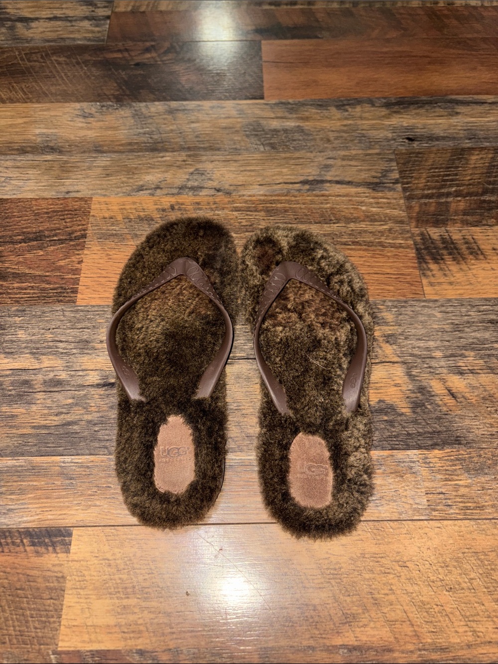 UGG Australia Sandals Women’s‎ Brown Size 9 Shearling